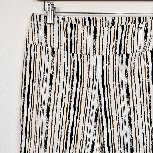 Women's S.C. & CO. Pants Size 8 White Black Striped Capri - Picture 2 of 8